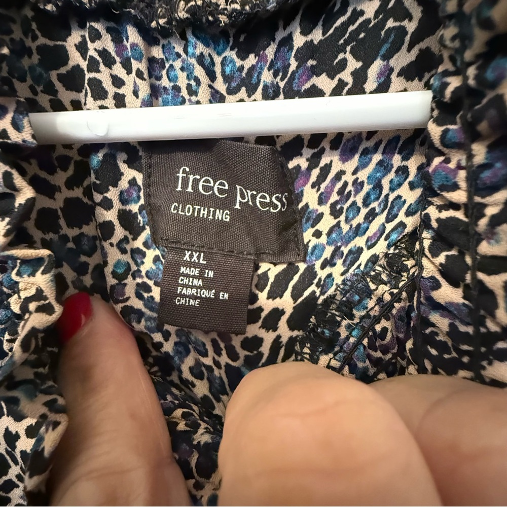 XXL Mock neck maxi dress with cheetah print - Free Press. - Picture 11 of 14